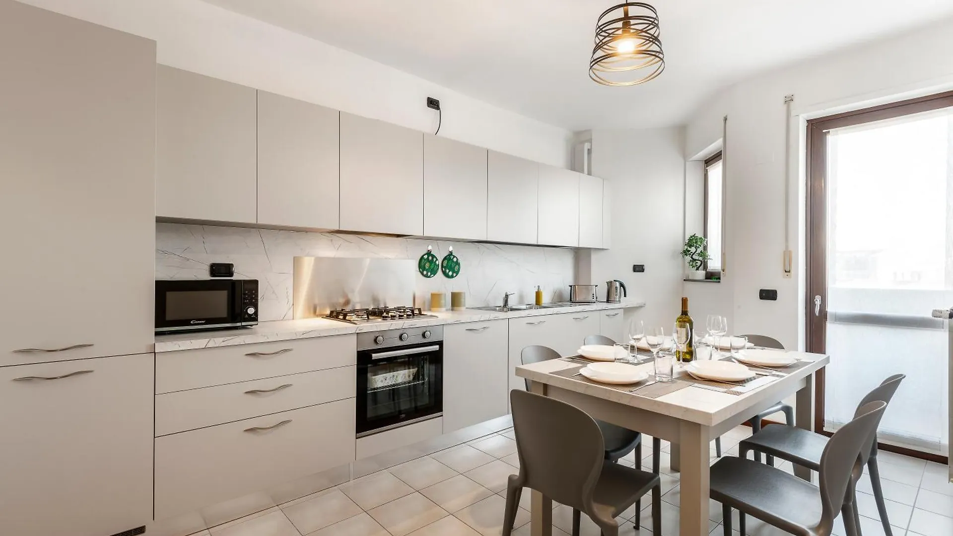 Stayeasy Sesia5 - 4 Bedrooms Penthouse, 2 Baths Milan 0*,  Italy
